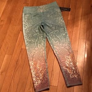 E & C Capri 7/8 Printed Leggings